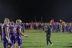 Studentbodygreetsteamaftergame